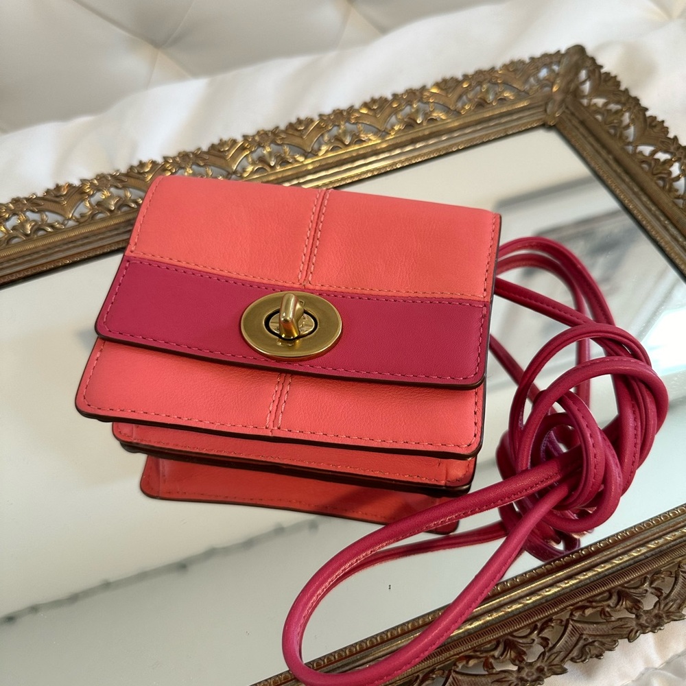 NWT Pink Coach Crossbody !!